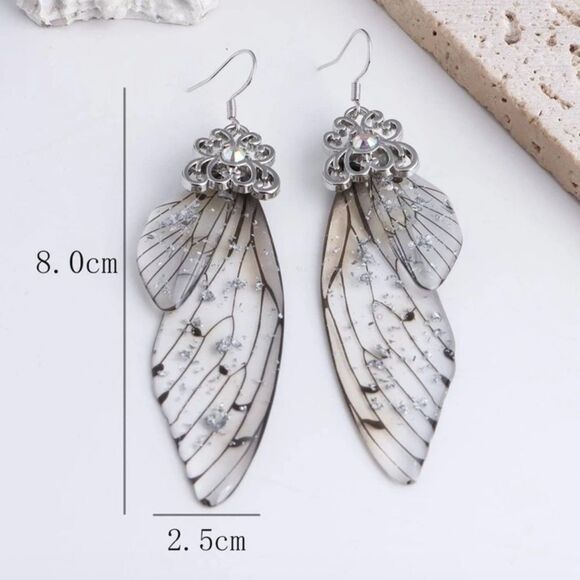Cottagecore / Fairycore Wing Earrings Silver Tone, Jewel Accent Engraved… - Picture 3 of 3